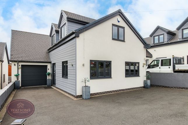 3 bed detached house