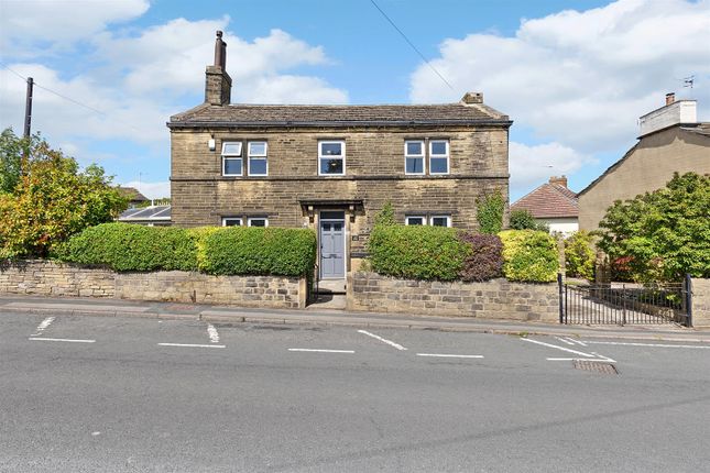 4 bed detached house