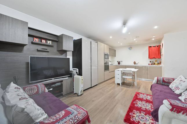 Fishers Way, Wembley, HA0 1 bed flat for sale