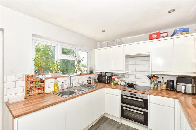 3 bed detached bungalow