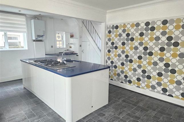 3 bed semi-detached house