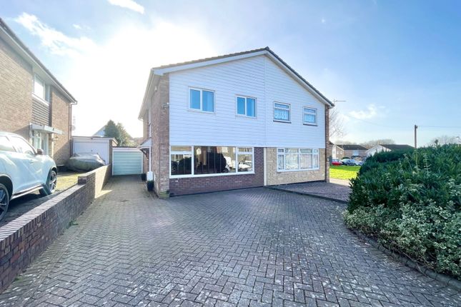 Kestrel Road, Dudley DY1 3 bed semi