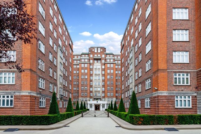 Grove Hall Court, Hall Road, St... 3 bed apartment for sale