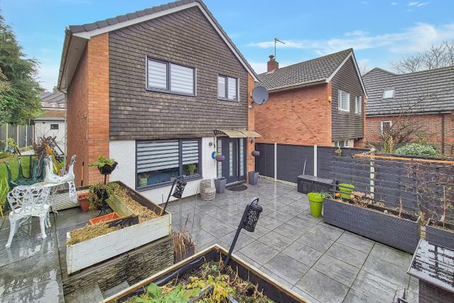 Farley Hill, Luton, Bedfordshire, LU1... 3 bed detached house for sale