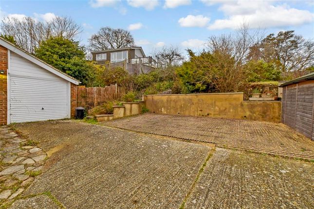3 bed detached house