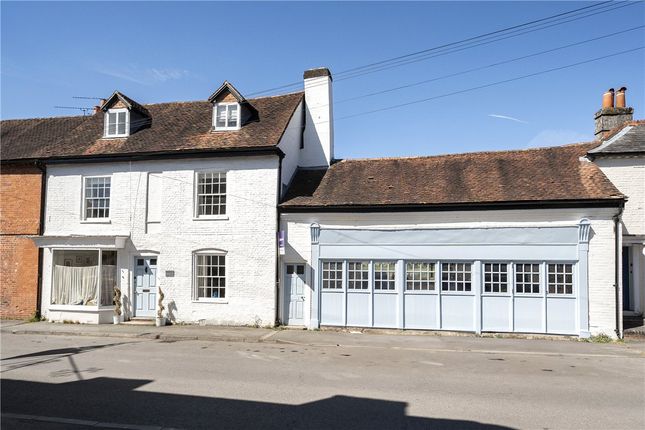 5 bed detached house
