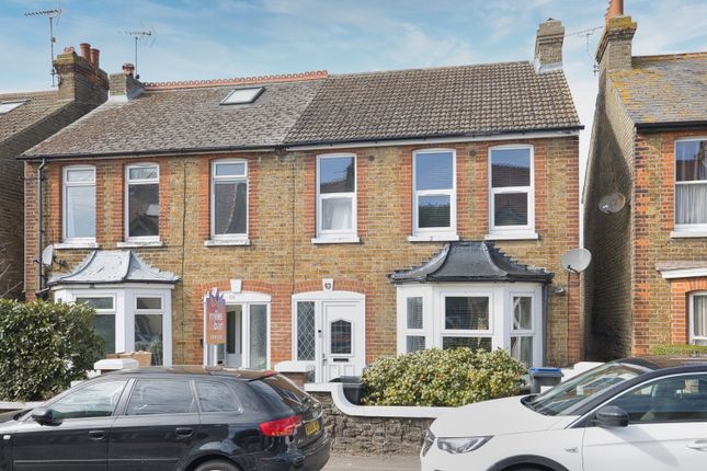 Beacon Road, Broadstairs, CT10 3 bed semi
