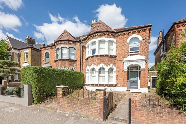 Barry Road, East Dulwich, London, SE22 1 bed apartment for sale