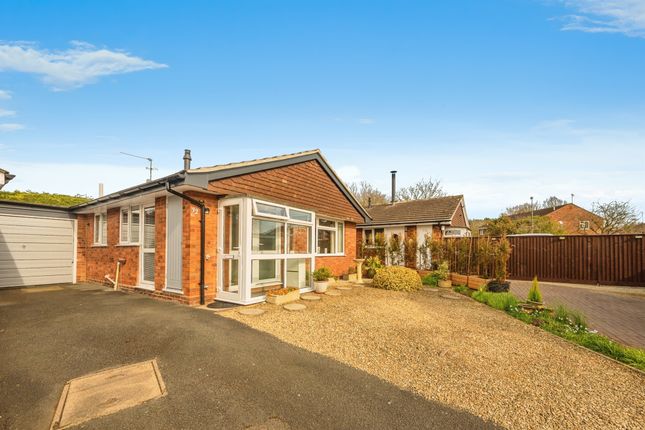 2 bed detached bungalow