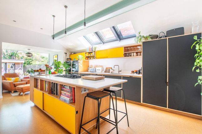 Harlesden Gardens, Harlesden, London... 4 bed terraced house for sale