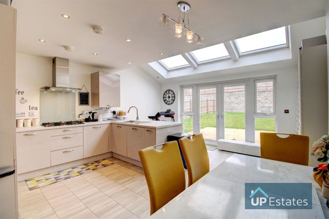 Polar Avenue, Galley Common, Nuneaton 3 bed semi