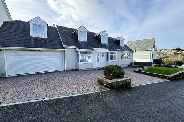 6 bed detached bungalow