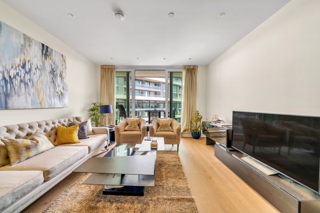 Cascade Court, 1 Sopwith Way 3 bed apartment for sale