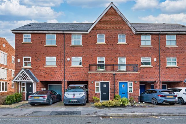 3 bed town house