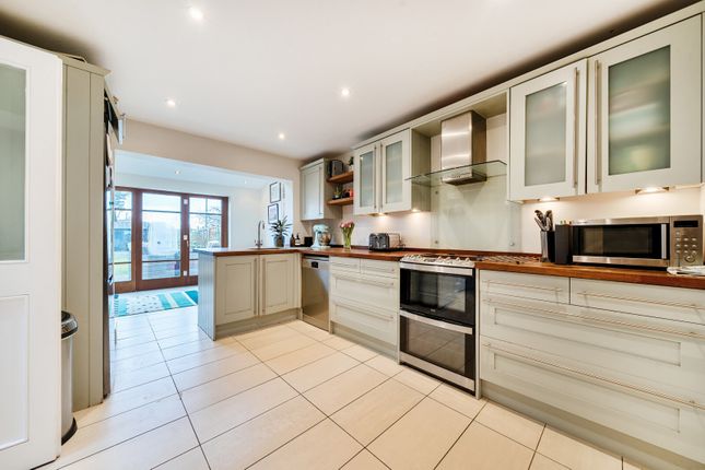 St. Winifreds Road, Teddington, TW11 4 bed semi