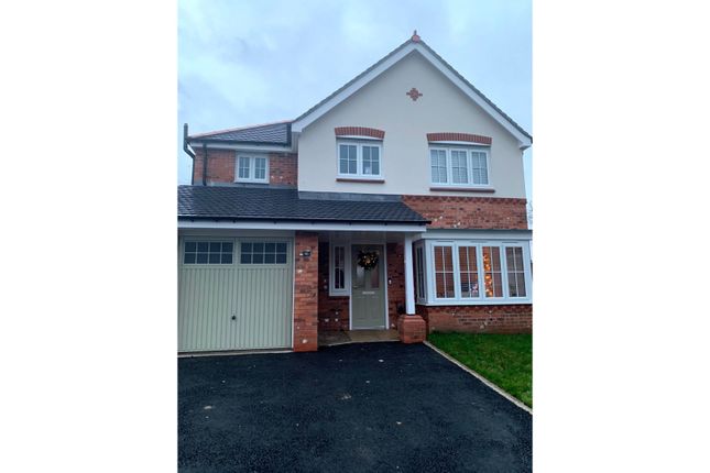 4 bed detached house