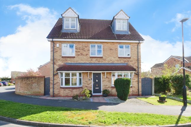 6 bedroom detached house for sale