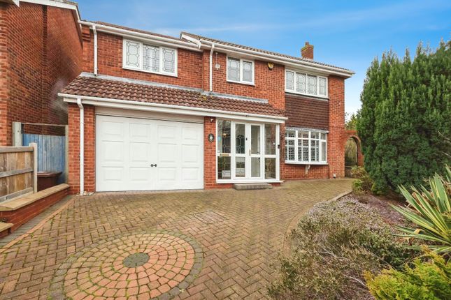 4 bed detached house
