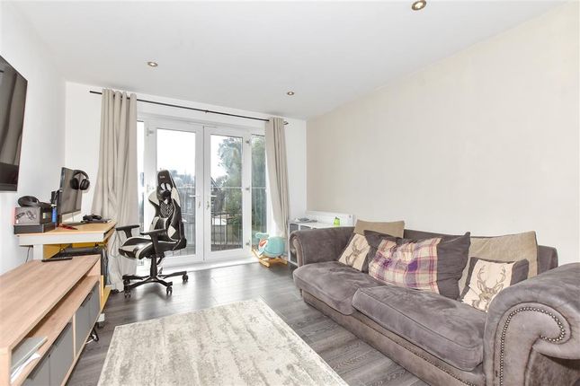 2 bed flat