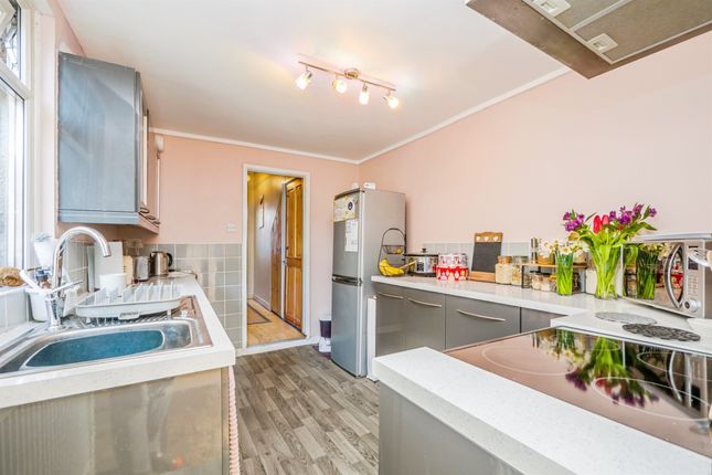 1 bedroom ground floor flat for sale