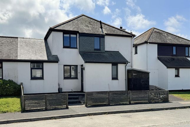 3 bedroom link detached house for sale