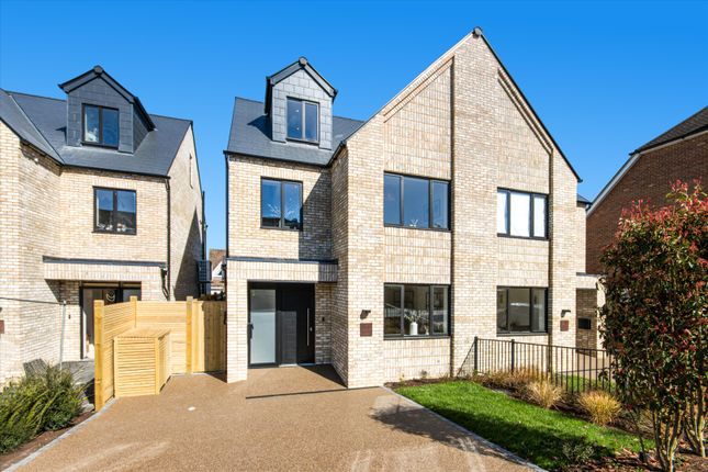 4 bedroom semi-detached house for sale