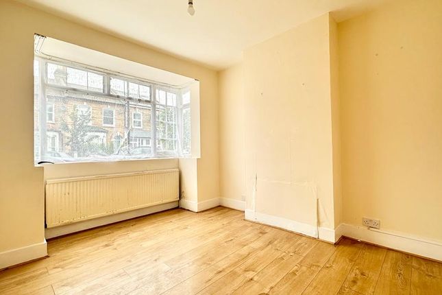 Cranbourne Road, London E15 3 bed terraced house for sale