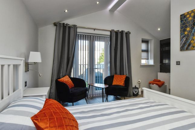 3 bed terraced house