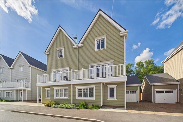 5 bedroom semi-detached house for sale