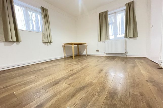 Pinner Grove ( Second Floor Flat)... 2 bed flat for sale