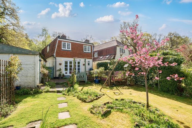 Cat Street, Upper Hartfield... 3 bed semi