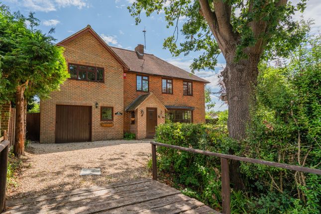 Massetts Road, Horley, Surrey, RH6 5 bed detached house for sale