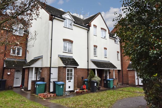 1 bedroom ground floor maisonette for sale