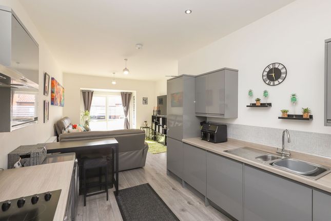 Gadwell Mews, Worksop S80 2 bed detached bungalow for sale