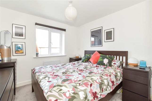 Gobey Drive, West Broyle, Chichester... 3 bed semi
