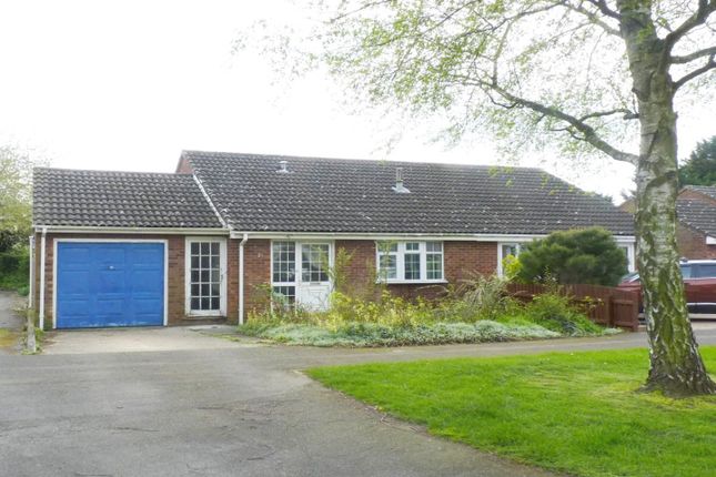 2 bedroom semi-detached bungalow for sale