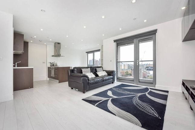 Christian Street, Shadwell, London, E1 2 bed flat for sale