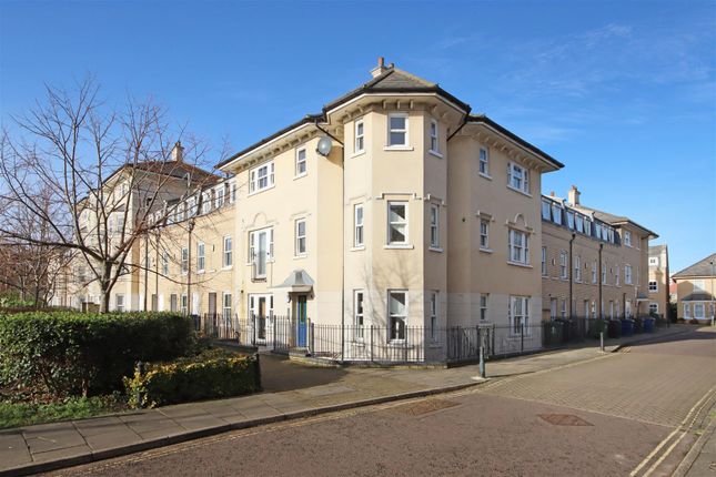 St. Matthews Gardens, Cambridge CB1 2 bed flat for sale