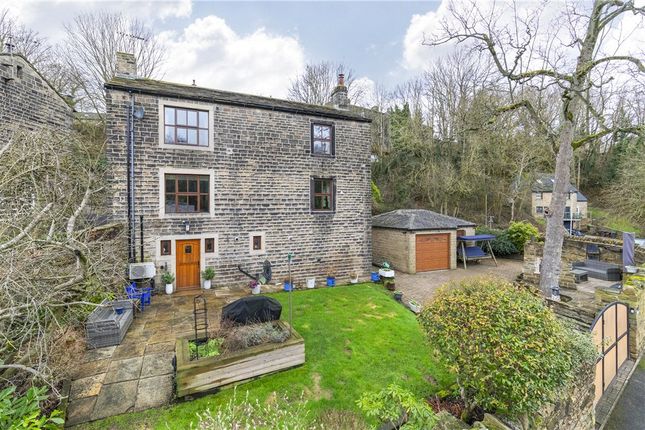 4 bed detached house