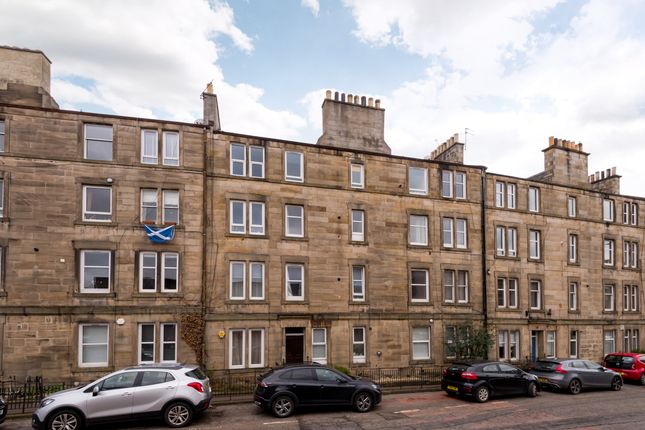 36 (3F3) Roseburn Street... 2 bed flat for sale