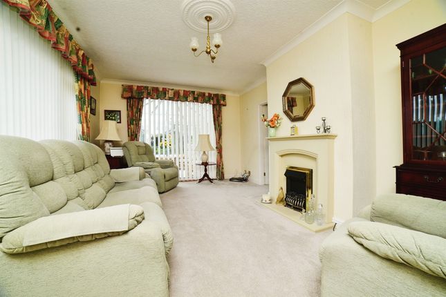 4 bed detached bungalow