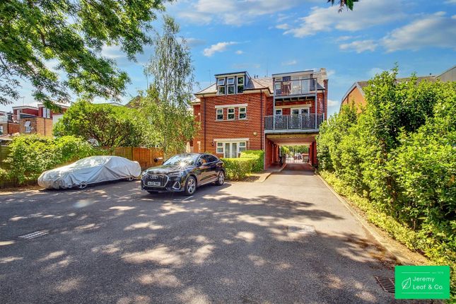 Lankaster Gardens, London, N2 2 bed apartment for sale