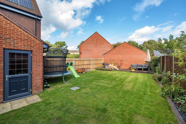 Reed Close, Swanmore, Southampton... 3 bed detached house for sale