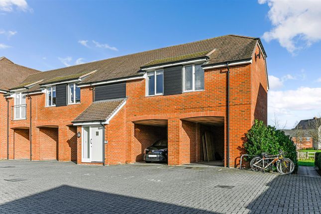 Hadleigh Close, Andover, SP11 6WQ 1 bed coach house for sale