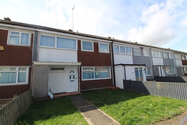 Flint Close, Luton 4 bed terraced house for sale