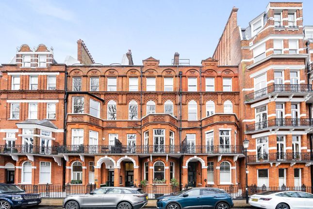 Barkston Gardens, South Kensington... 2 bed flat for sale