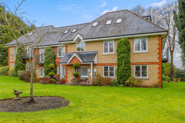 Windermere Way, Reigate, Surrey, RH2 2 bed flat for sale