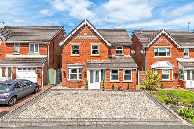 4 bed detached house