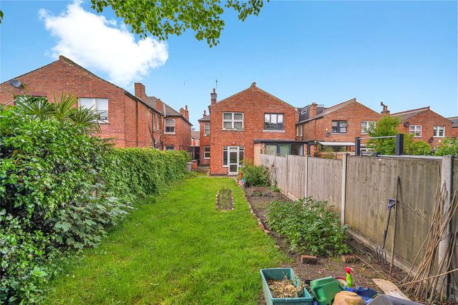 Harlesden Road, Willesden Green, NW10 2 bed flat for sale