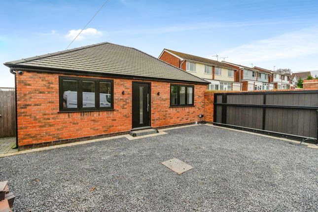 2 bed detached bungalow